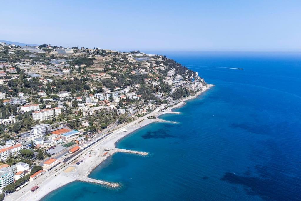 Il Grande Blu - Vista Panoramica Sul Golfo Apartment Ospedaletti Luaran gambar